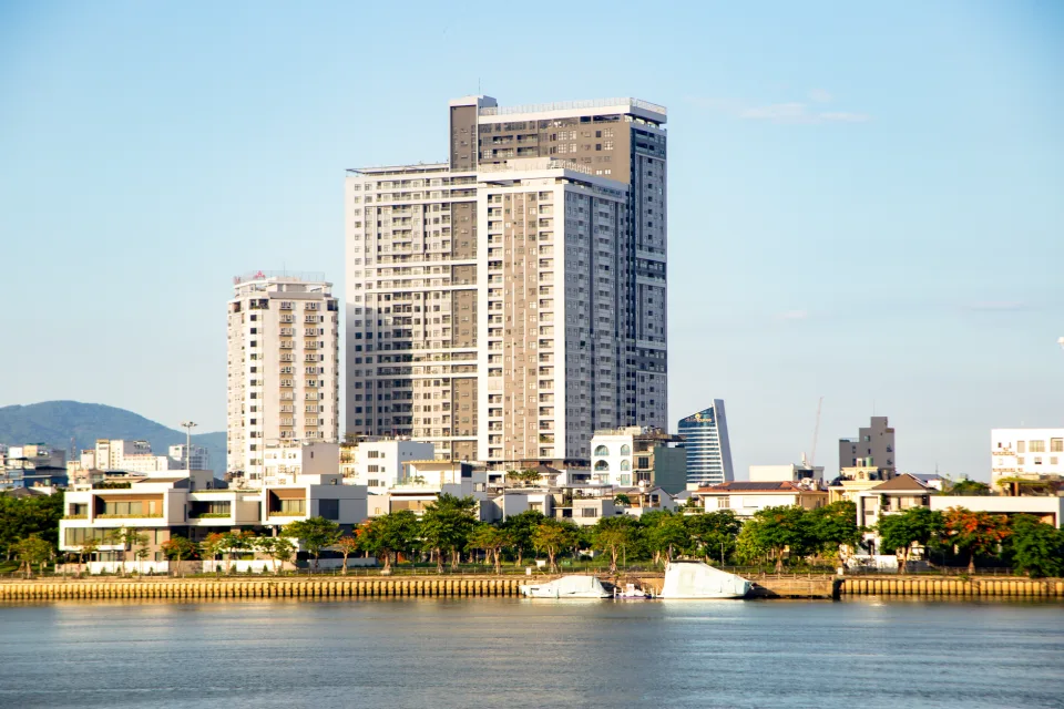 Căn nhà có sân trước